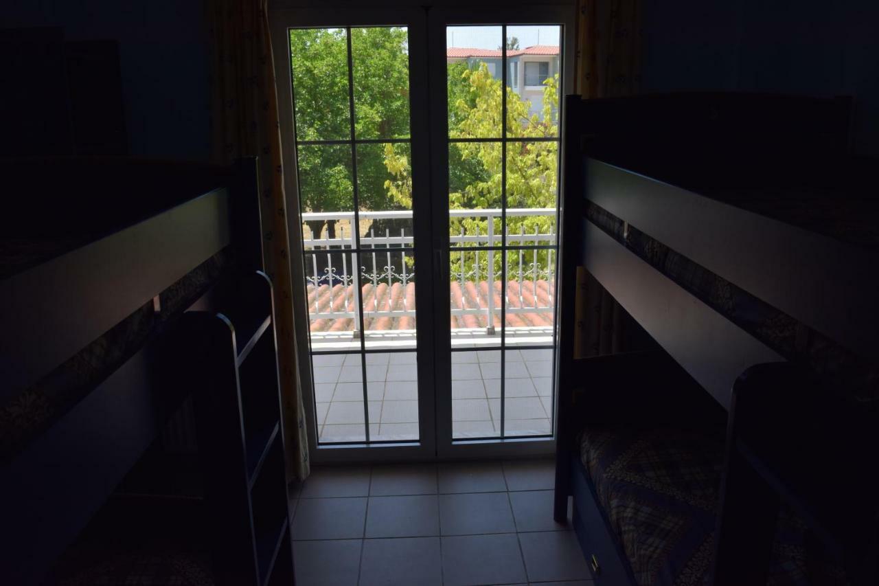 Villa Close To The Beach Ormos Panagias Luaran gambar